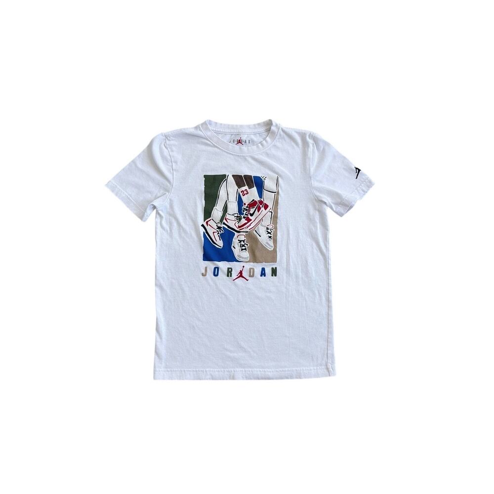 Jordan Courtyard White Short Sleeve Sneaker Graphic Tee Youth Medium 10/12